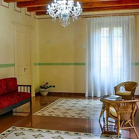 Bed & Breakfast Palazzo Candida 4*