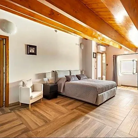 Palazzo Candida Bed & Breakfast