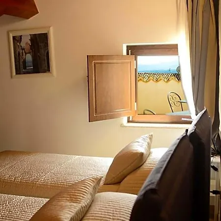 Bed & Breakfast Palazzo Candida 4*