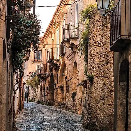 Palazzo Candida Bed & Breakfast Gerace