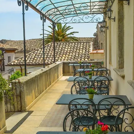 Bed & Breakfast Palazzo Candida Gerace