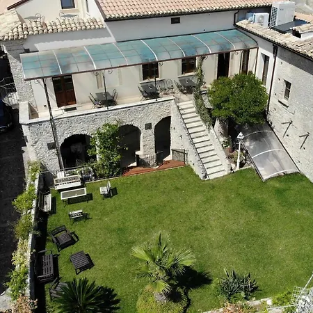 Palazzo Candida Bed & Breakfast