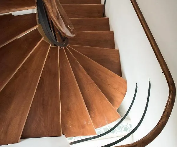 Palazzo Candida 杰拉切