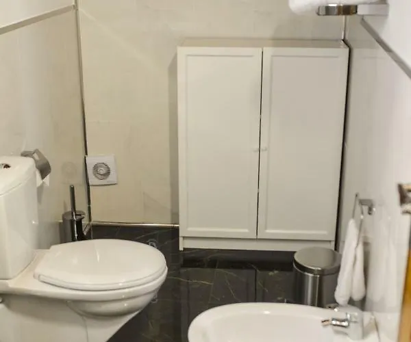 Palazzo Candida 住宿加早餐酒店 杰拉切