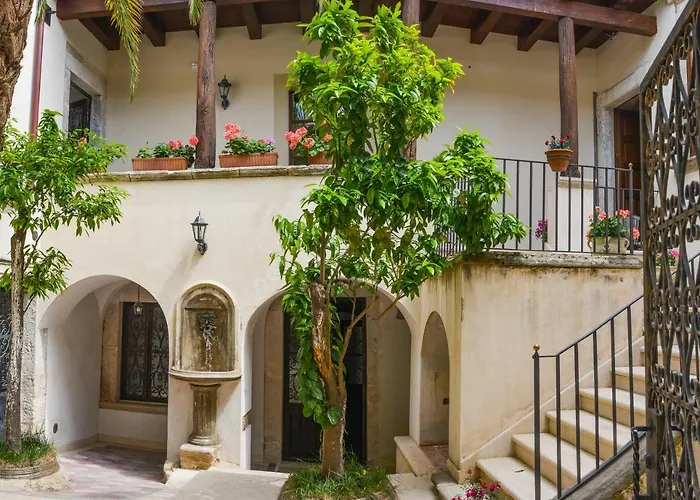 לינה וארוחת בוקר Palazzo Candida ג'ראצ'ה