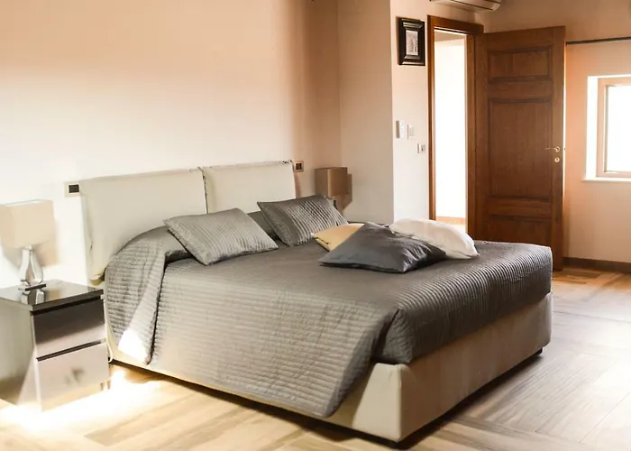 Palazzo Candida 4* ג'ראצ'ה